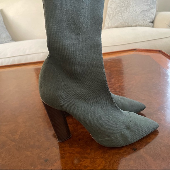 Yeezy Season 2 Made in Italy Heeled Knit Sock Bootie in Olive Green Size 41 $895 - Picture 5 of 8
